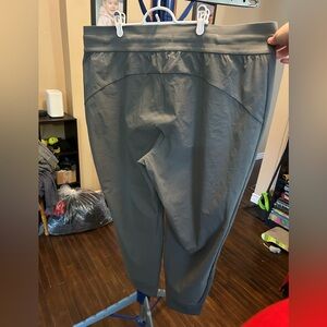 New Athleta  pants size 24